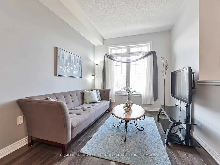 101 Dundas Way — Photo 13