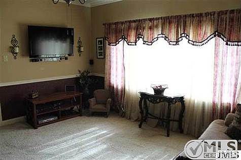 4th image of 506 S Cochran Ave