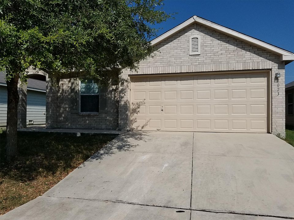 1st image of 8023 Abbotts Pointe