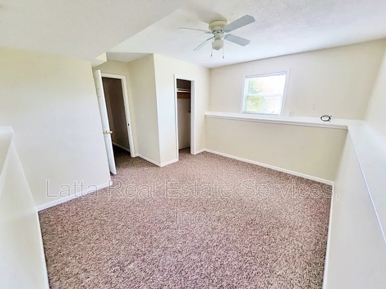 1208 SE Meridian Dr — Photo 14