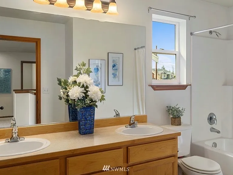 Guest bathroom