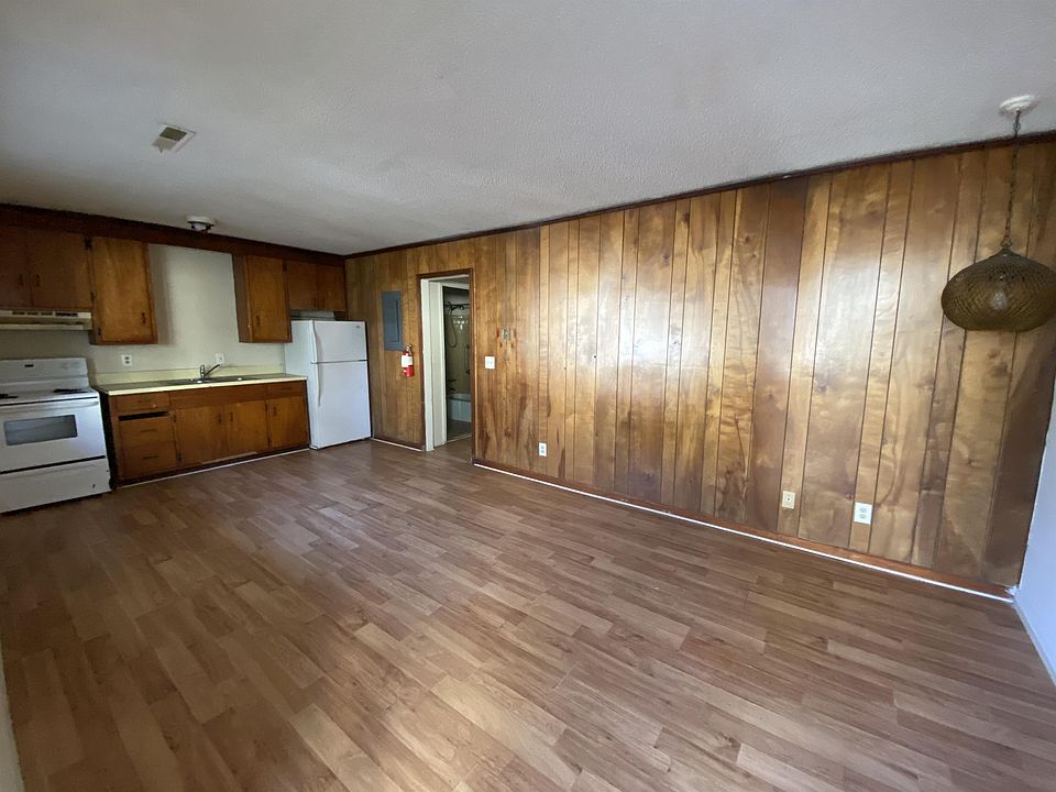 1st image of 1825 Dayton St APT B