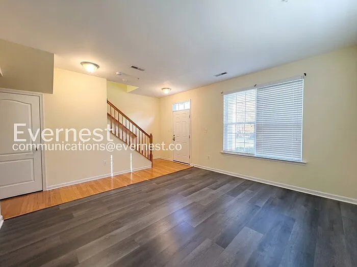 6137 Hanlon St — Photo 6