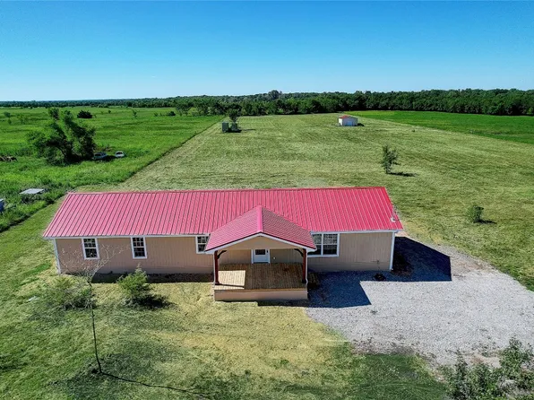 4021 County Road 4805, Ladonia, TX 75449