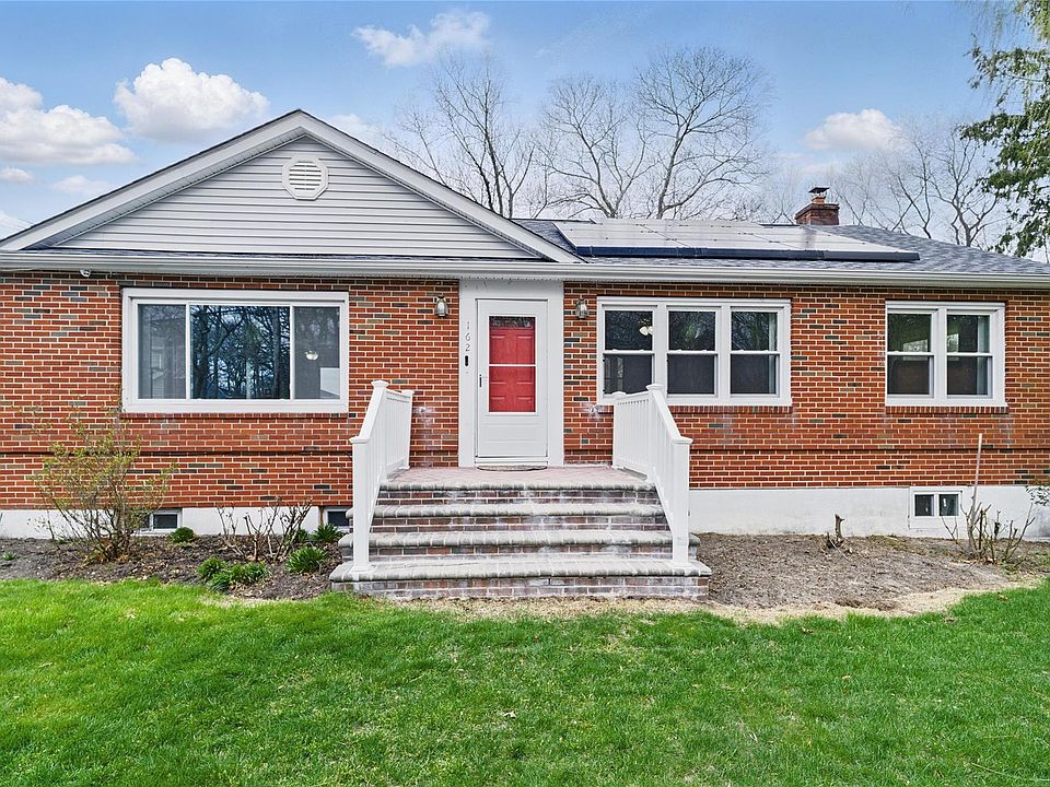 1st image of 162 Berkshire Drive