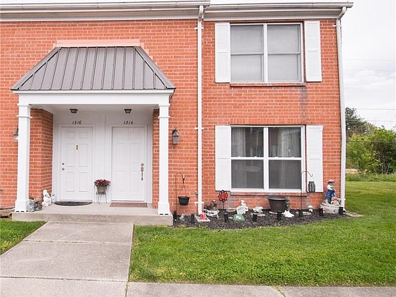 2nd image of 1314 Jackson Park Pl #5