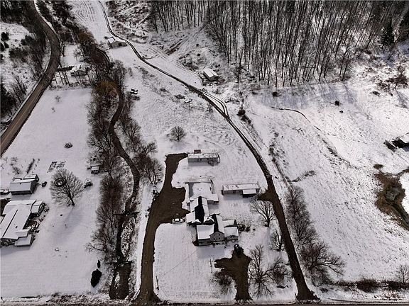 3rd image of 657 & 677 Spencer Rd