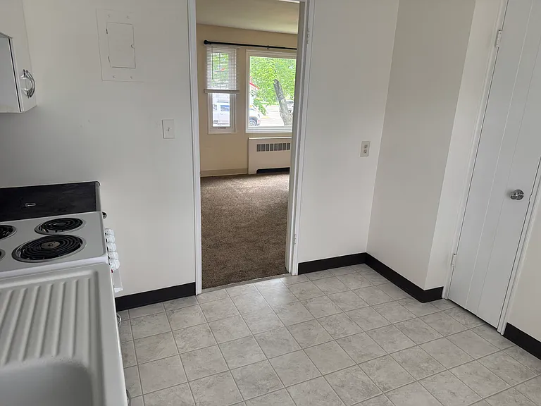 1619 W 3rd St #33 — Photo 3