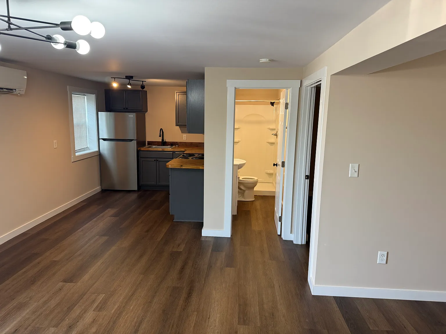 1 bed, 650 sqft, $1,300 — Photo 4