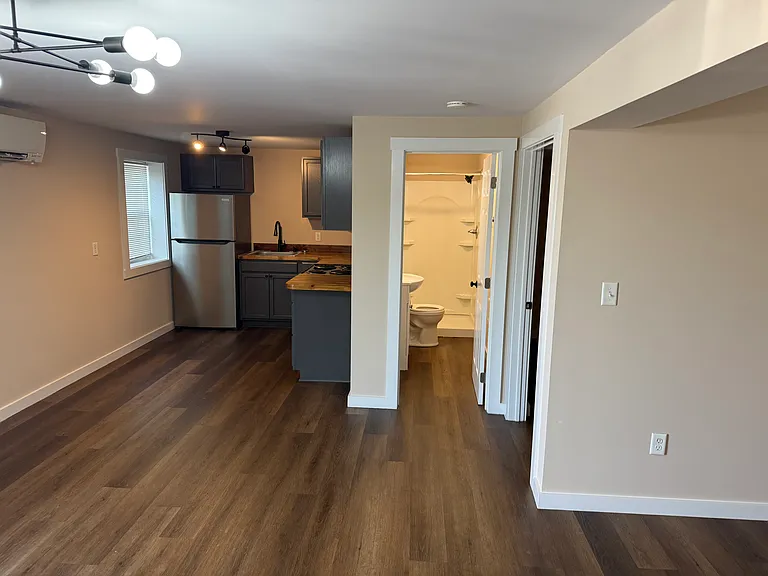 411 Dorrier Dr — Photo 4