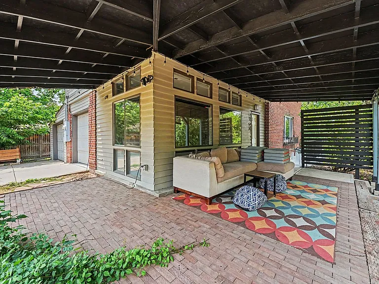 746 N Monaco Pkwy — Photo 31
