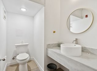 1016 5th Ave #3, Pittsburgh, PA 15219