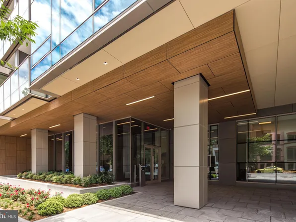 2501 M St NW APT 704, Washington, DC 20037