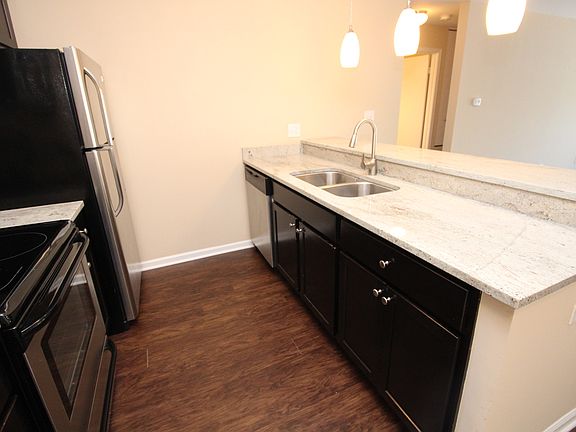 5th image of 1720 N Halsted St APT 306