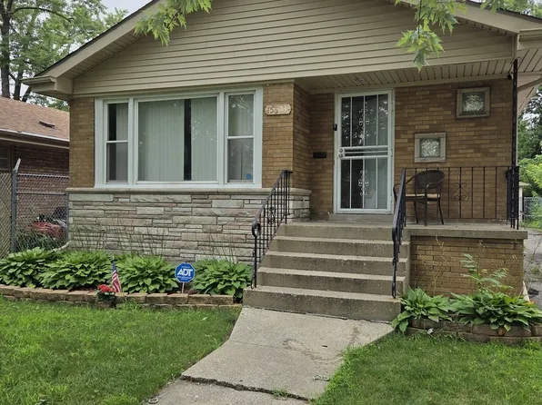 15603 Marshfield Ave, Harvey, IL 60426