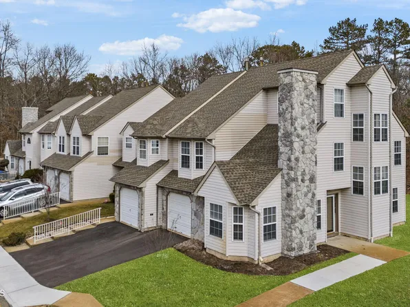 2401 Grassy Hollow Drive, Toms River, NJ 08755