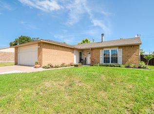 9201 Millwood Dr, Rowlett, TX