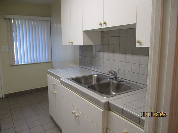3rd image of 2038 E Chevy Chase Dr #2038E