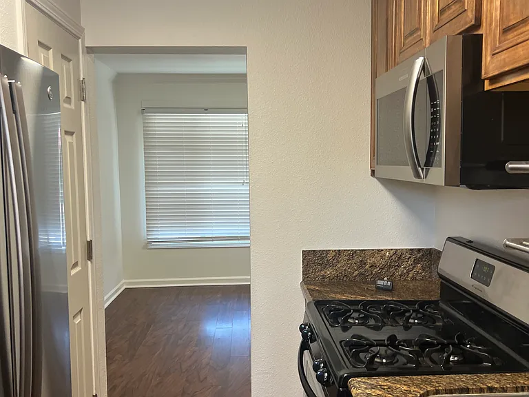 274 Stephens St — Photo 15