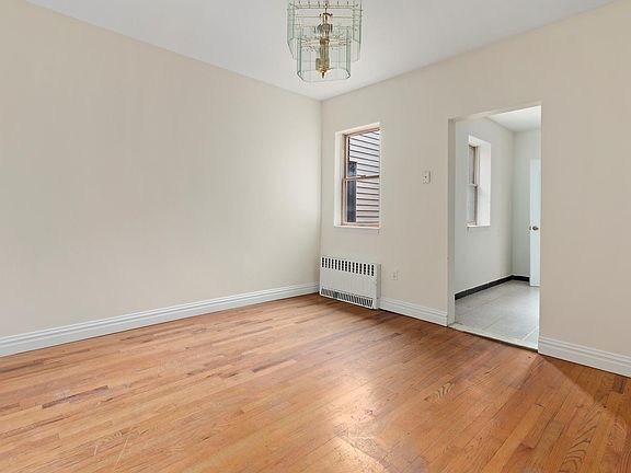 3rd image of 21 Bay 14th St #2L