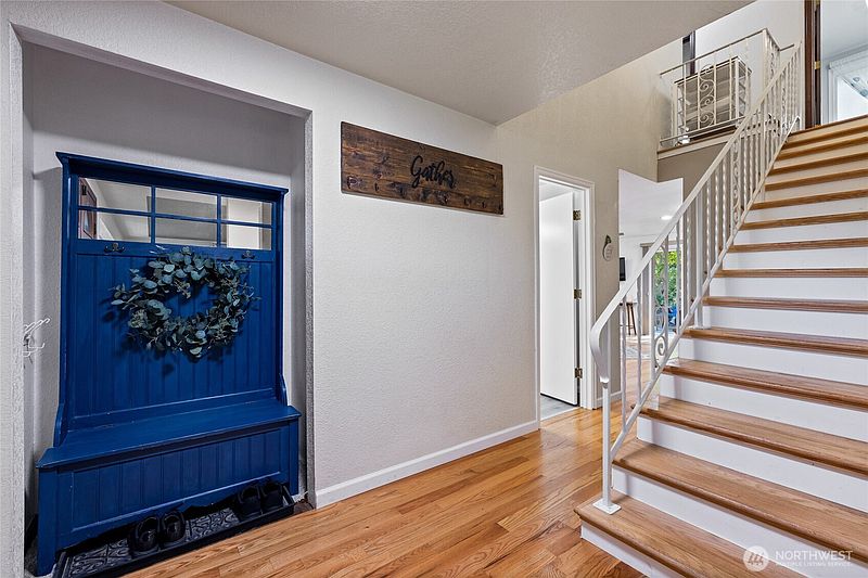 3rd image of 3530 24th Avenue SE