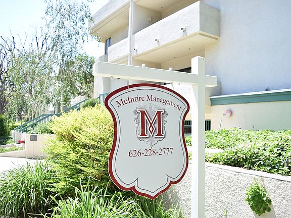 2nd image of 153 N Oak Knoll Ave APT 301