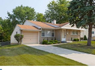 291 Meyner Dr, Bellmawr, NJ 08031