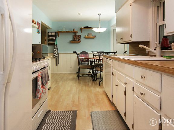 5th image of 1233 Woodland Ave NW