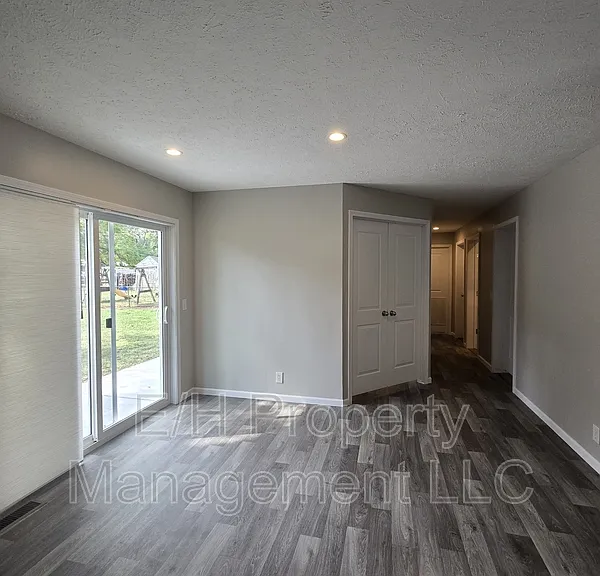 501 S Edwards Ave #1 — Photo 31