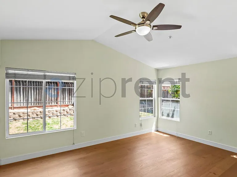 6444 Half Dome Ct — Photo 16