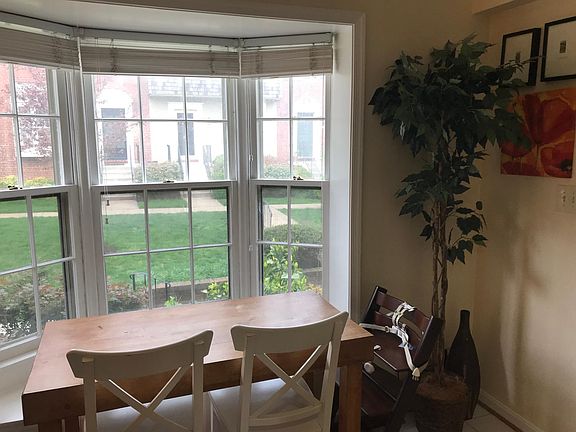 4th image of 4802 Bradley Blvd