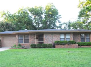 1121 W Inwood Dr, Arlington, TX 76013