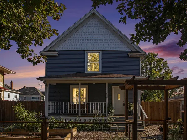 611 W Mishawaka Ave, Mishawaka, IN 46545