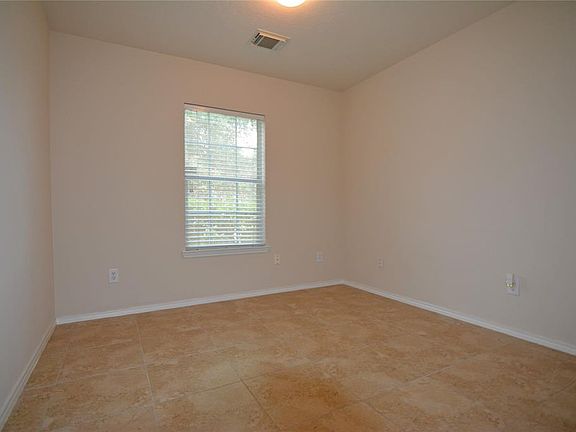4th image of 7930 Crescent Village Ln