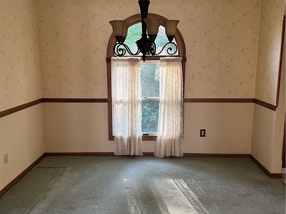5th image of 953 Auburn Hills Dr Unit 4