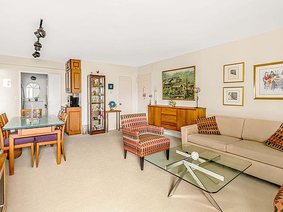 2nd image of 10 E End Ave APT 17E