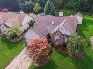 30169 Willow Springs Rd, Flat Rock, MI 48134