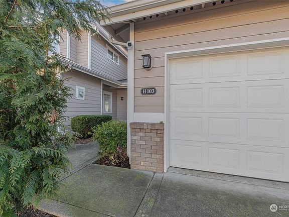 3rd image of 10700 SE 260th Street #H103