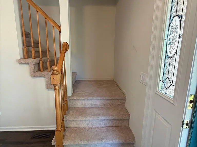 7043 Foxridge Dr — Photo 19