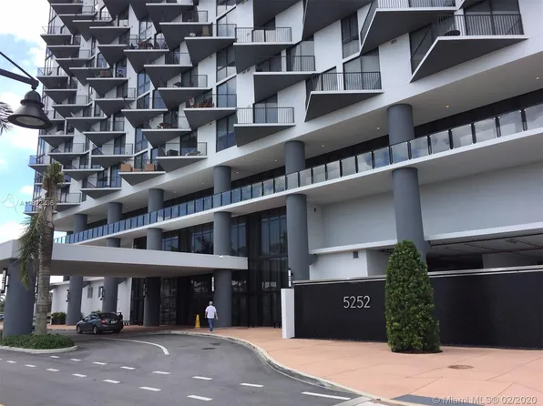 5252 NW 85th Ave APT 1703, Doral, FL 33166