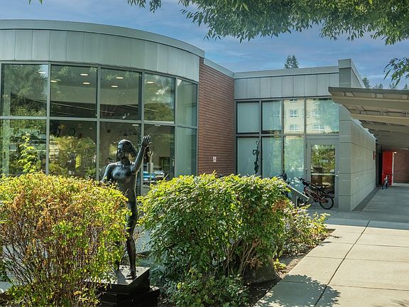 Minutes to Bothell Library