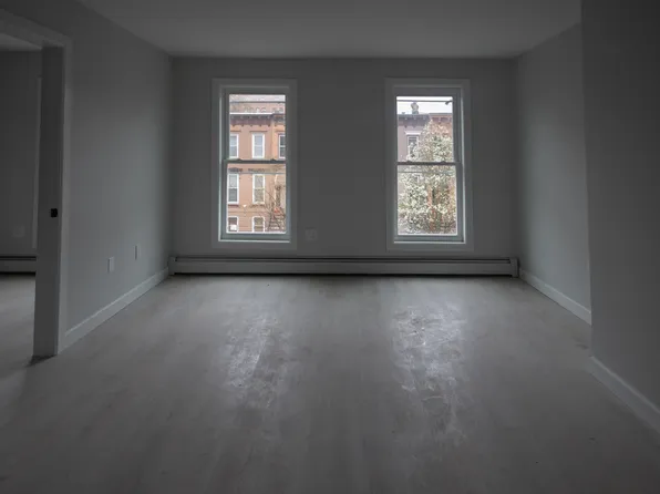 253 Monroe Street image 4 of 18