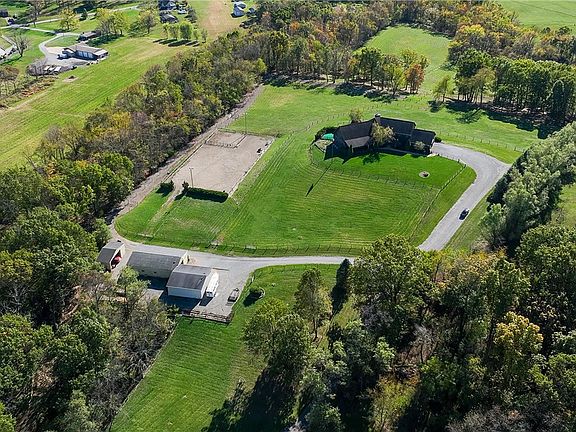 2nd image of 166 McKay Rd