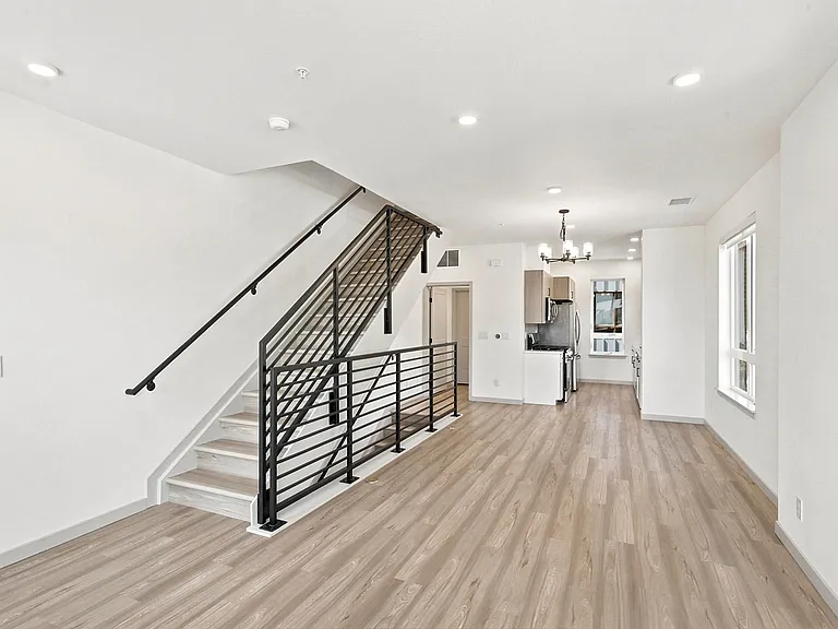 University Hills Townhomes — Photo 62