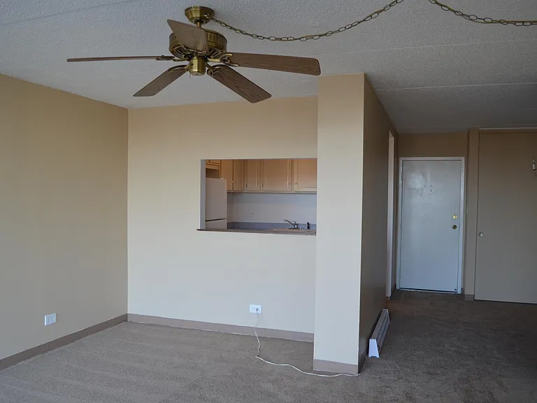 2005 S Finley Rd #911 — Photo 10