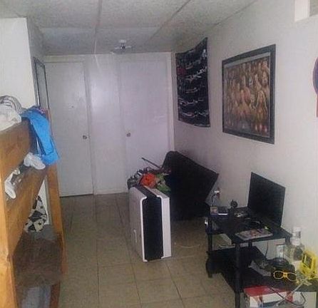 2nd image of 423 Lloyd Ave