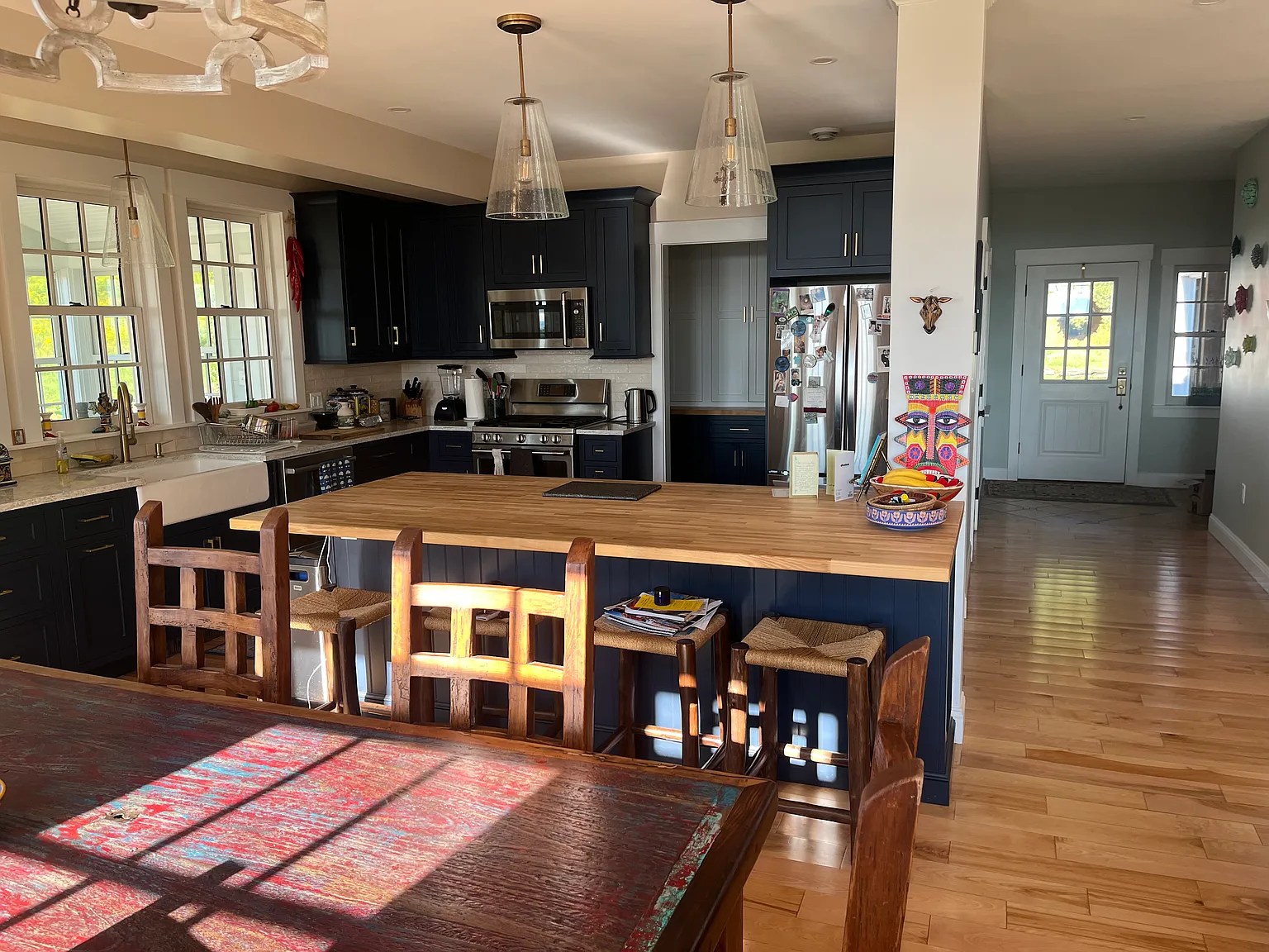 3 bed, 2.5 bath, 4000 sqft, $5,500 — Photo 4