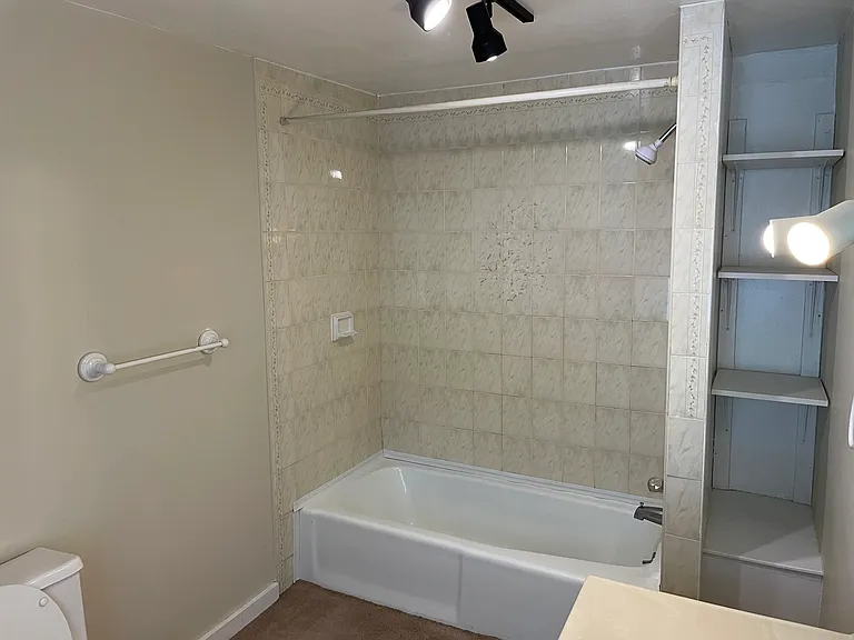 49 Portsmouth Ave #1 — Photo 8
