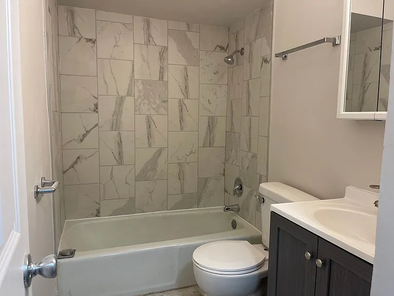 4330 Park Lane Dr #2D — Photo 4