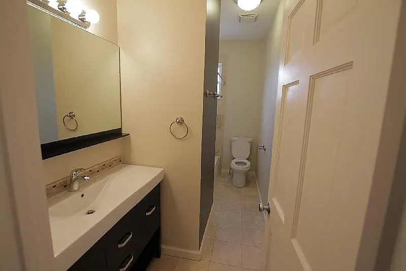 15 Ashley St #3